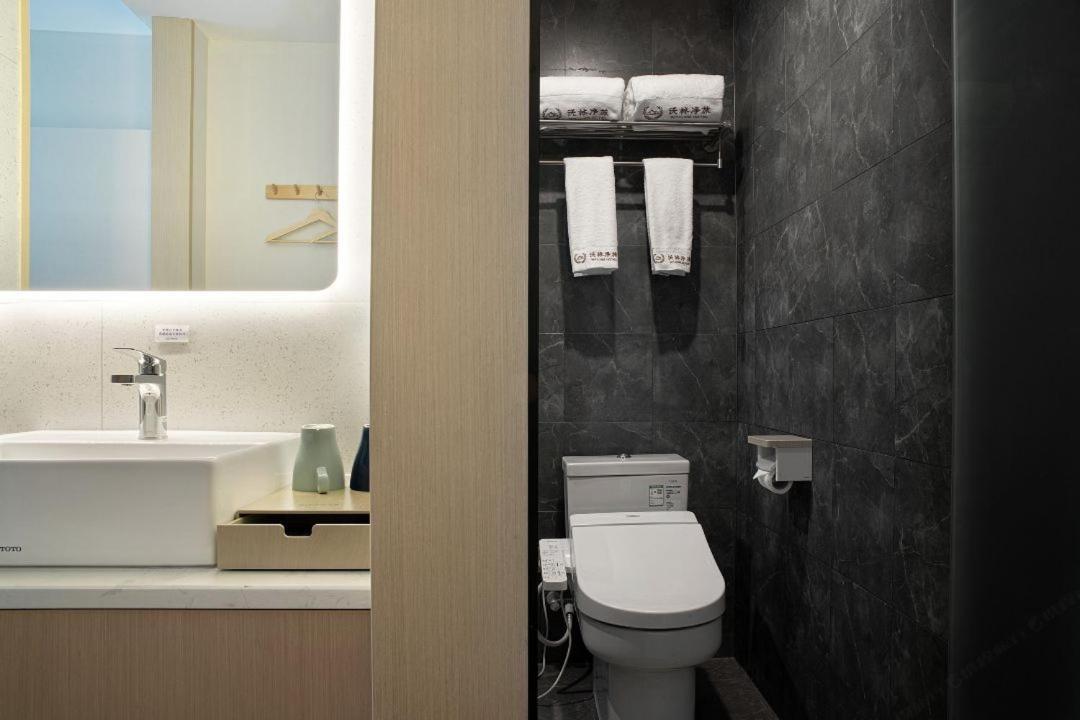 Walling Hotel - Chongqing Jiefangbei Hongyadong ภายนอก รูปภาพ