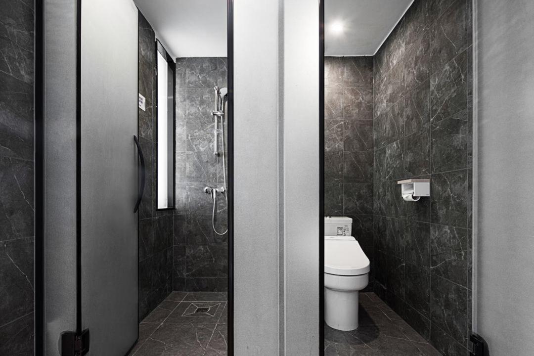 Walling Hotel - Chongqing Jiefangbei Hongyadong ภายนอก รูปภาพ